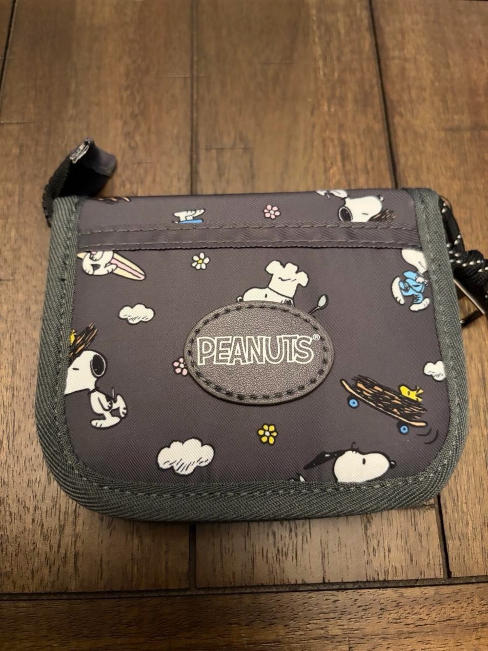 Peanuts Snoopy & Woodstock Mini Zipper
Wallet BNWT - Picture 6 of 8